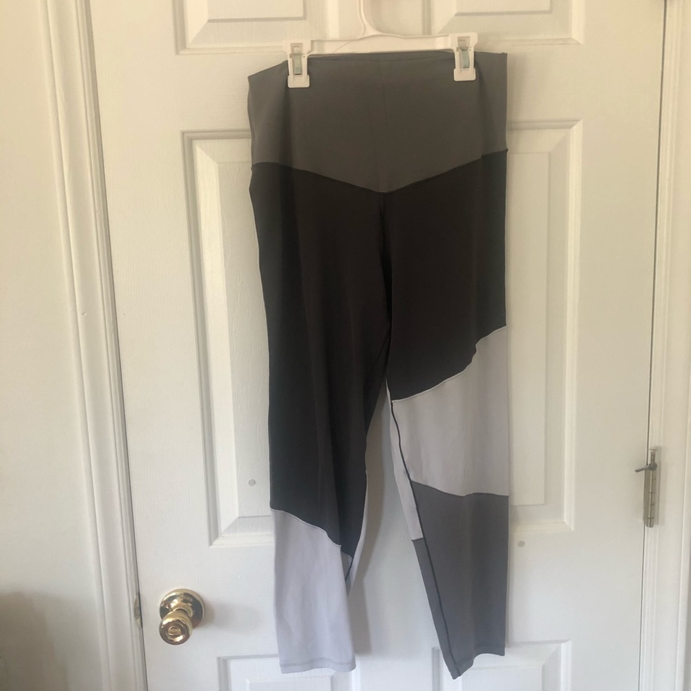 Aerie play color block leggings
